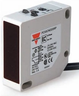 Carlo Gavazzi. Фотоэлектрический датчик M18 x 55, пластиковый, диффуз. Отражающий,интегрированный усилитель,100 Гц, Sn=200мм (фиксированная), NPN NO+NC, кабель 2м